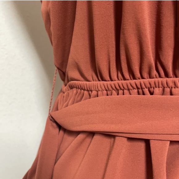 EXPRESS NWT SIZE S FAUX WRAP V-NECK PEPLUM TANK - Picture 4 of 11